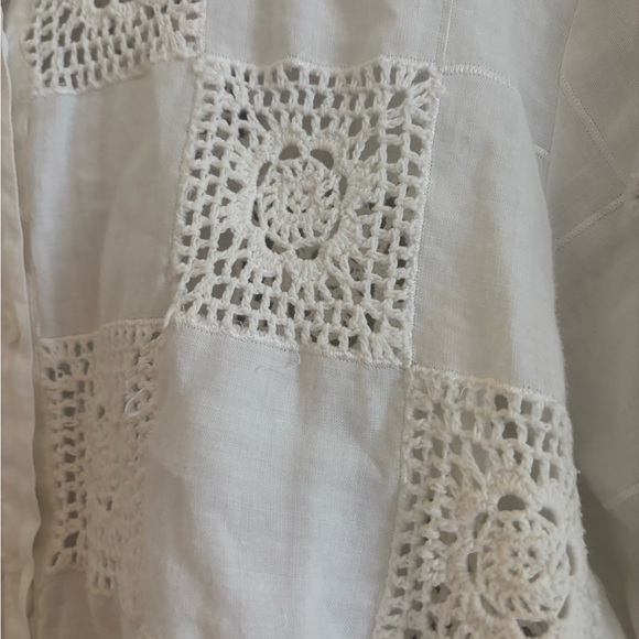 Linen and Cotton Vintage 1990’s Button Down - Picture 2 of 3